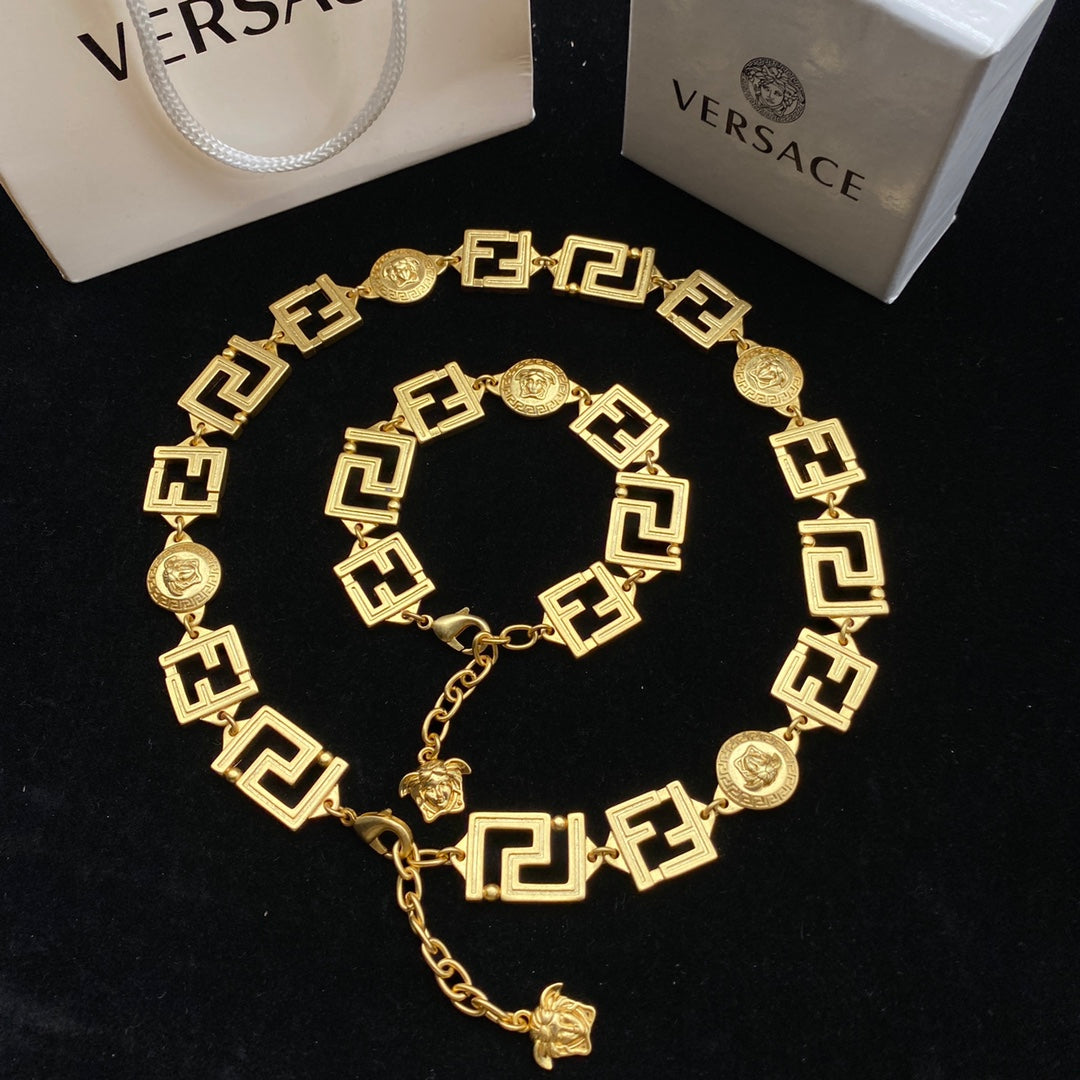 2025 Vintage Maze Bracelet Necklace Set