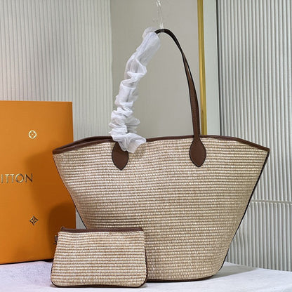 2025 Bag Classic Tote Bag W86