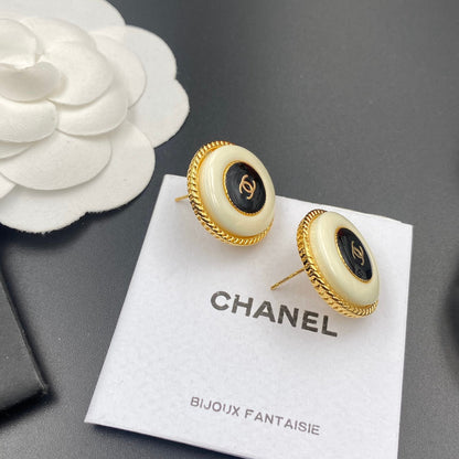 2025 Elegant Colorblock Round Stud Earrings