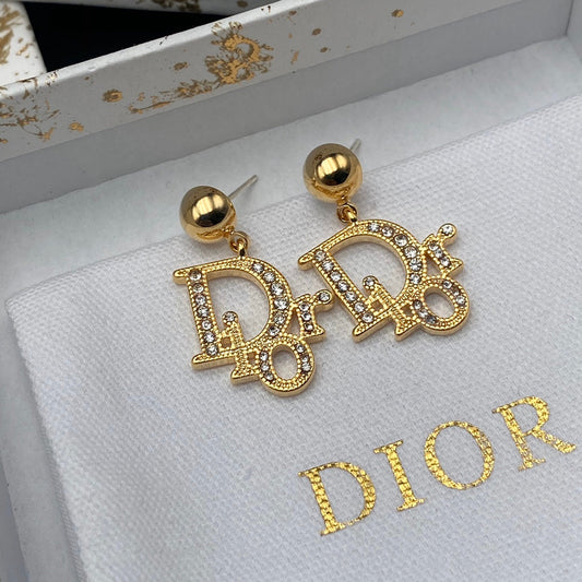 2025 Versatile Crystal Diamond Alphabet Earrings