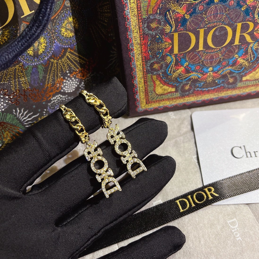 2025 Hook Diamond Earrings