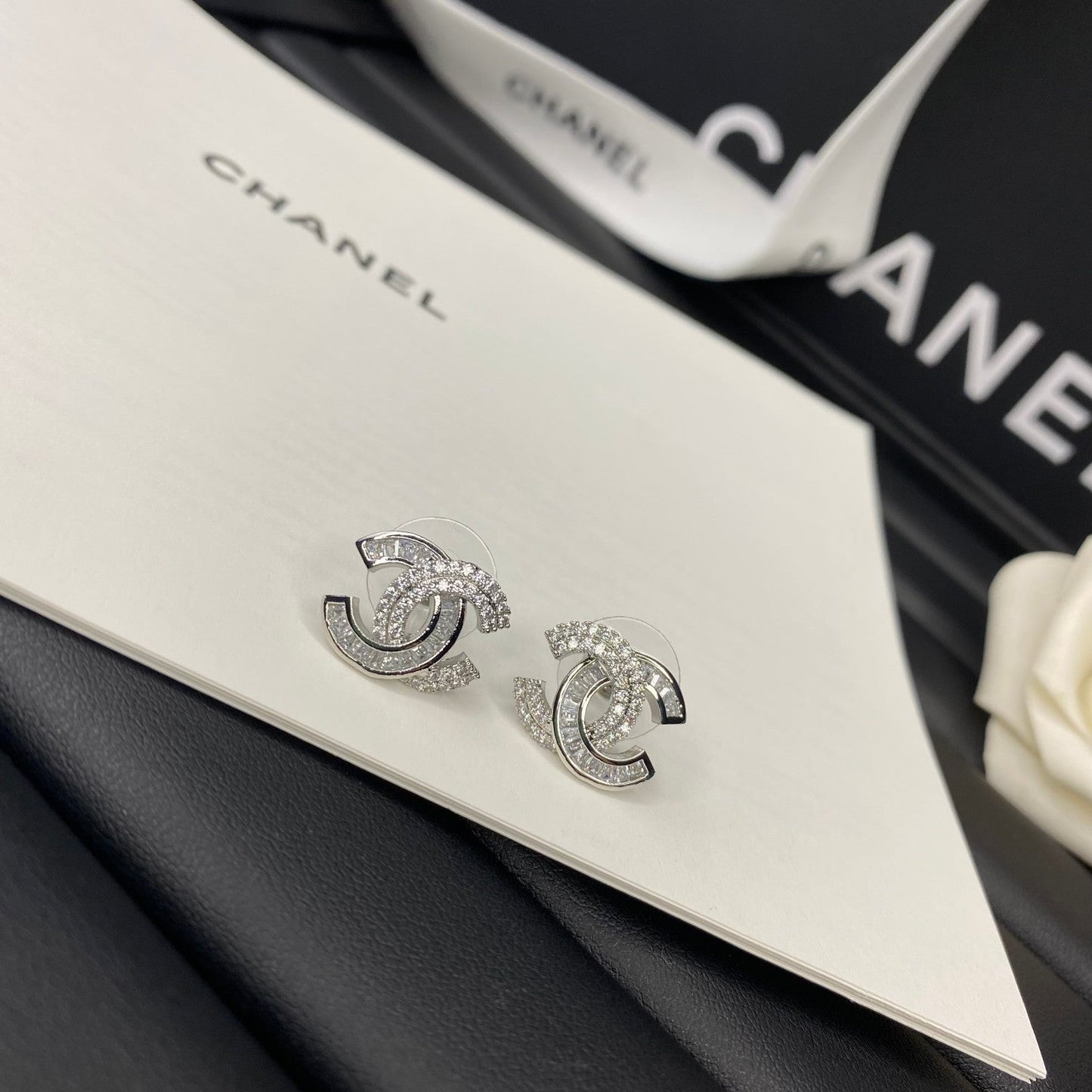 2025 Sparkling Zircon Stud Earrings