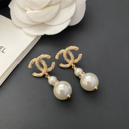 2025 Temperament Logo Letter Pearl Drop Earrings
