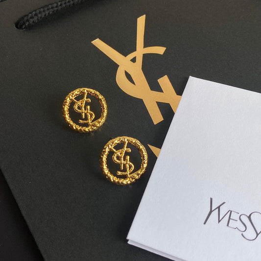 2025 Crinkle Design Round Stud Earrings