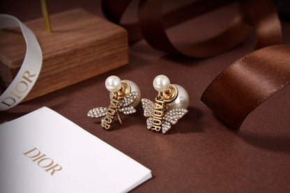 2025 Classic Bee Collection Pearl Earrings