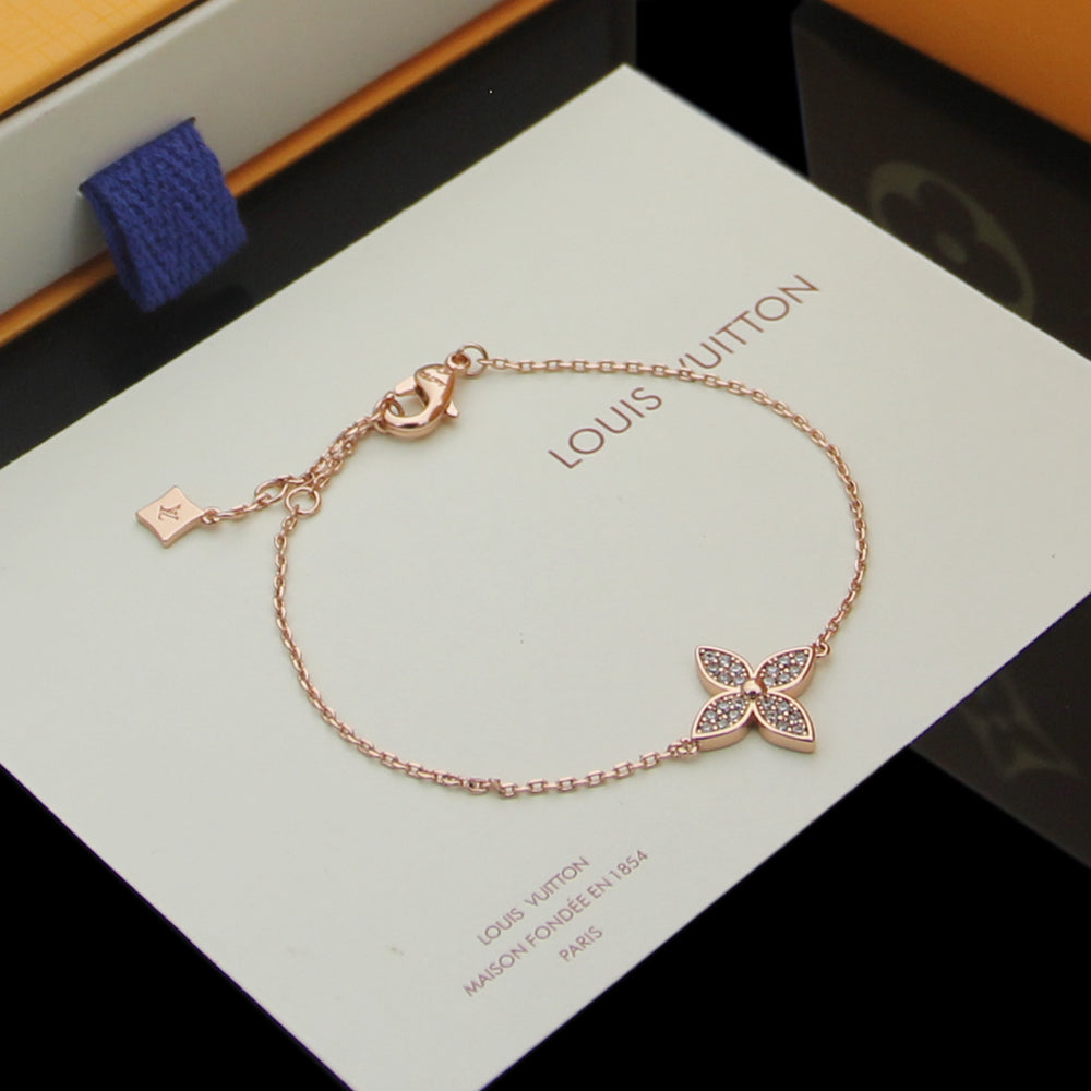 2025 Star Blossom Necklace and Bracelet
