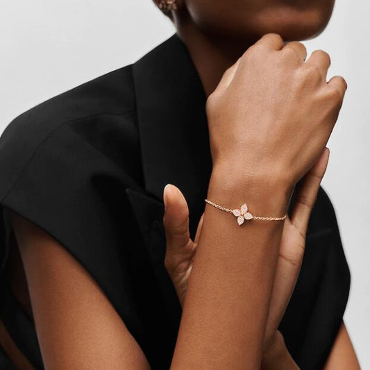 2025 Star Blossom Necklace and Bracelet