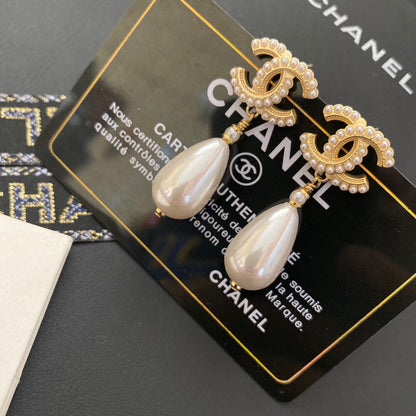 2025 Classic pearl earrings