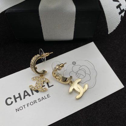 2025 Crystal Diamond Pearl Letter Stud Earrings