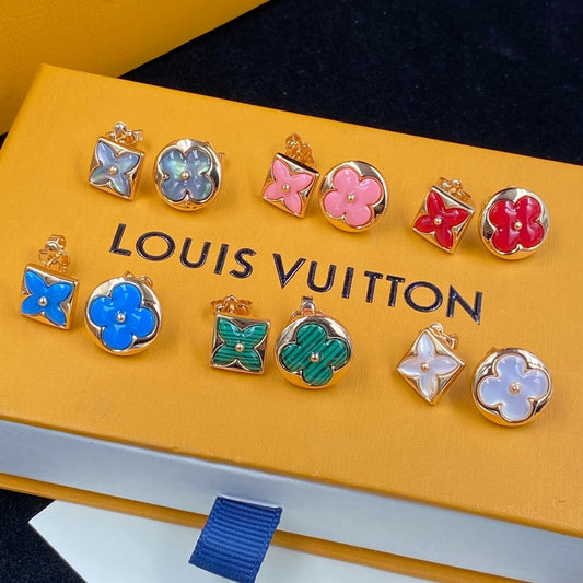 2025 Premium Resin Flower Stud Earrings