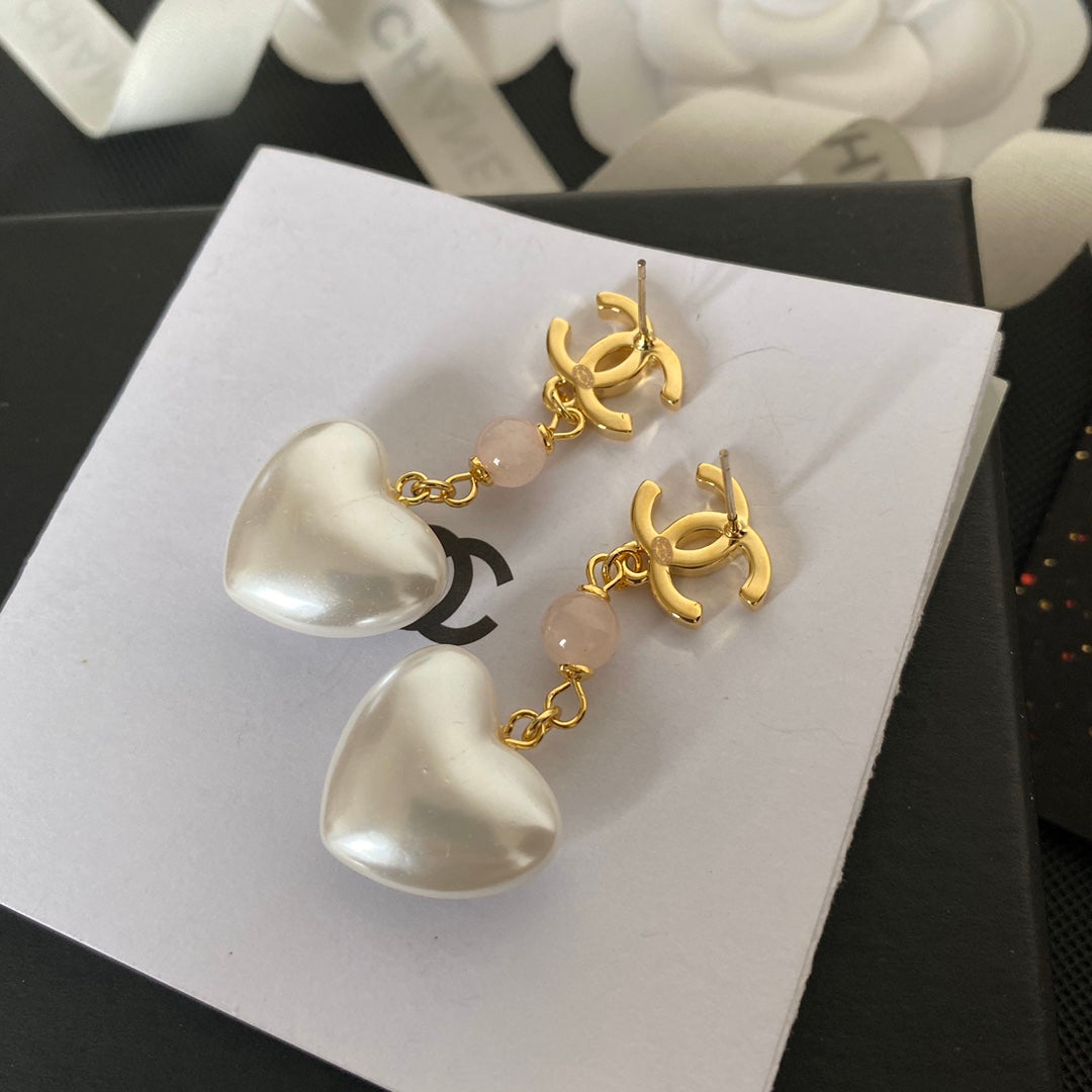 2025 Premium Pearl Heart Glass Earrings