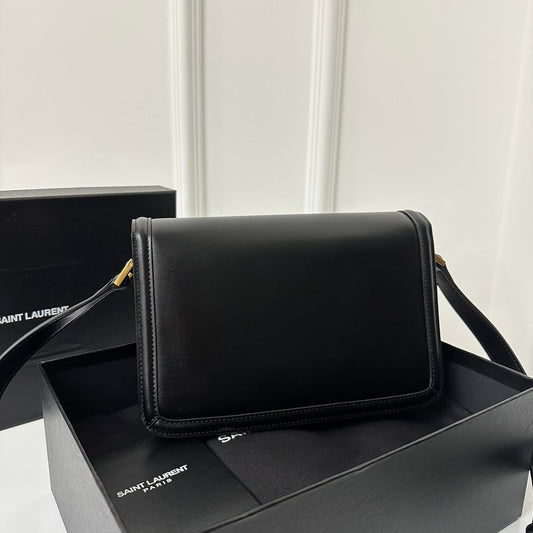 2025 Bag Classic Envelope Bag W3913