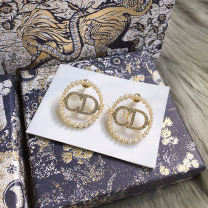 2025 Pearl Crystal Round Earrings