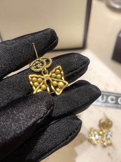 2025 Sparkling Diamond Bow Earrings