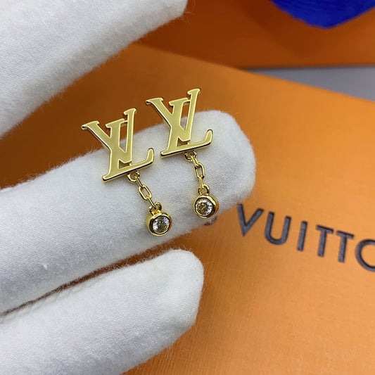 2025 Crystal Diamond Pendant Alphabet Stud Earrings