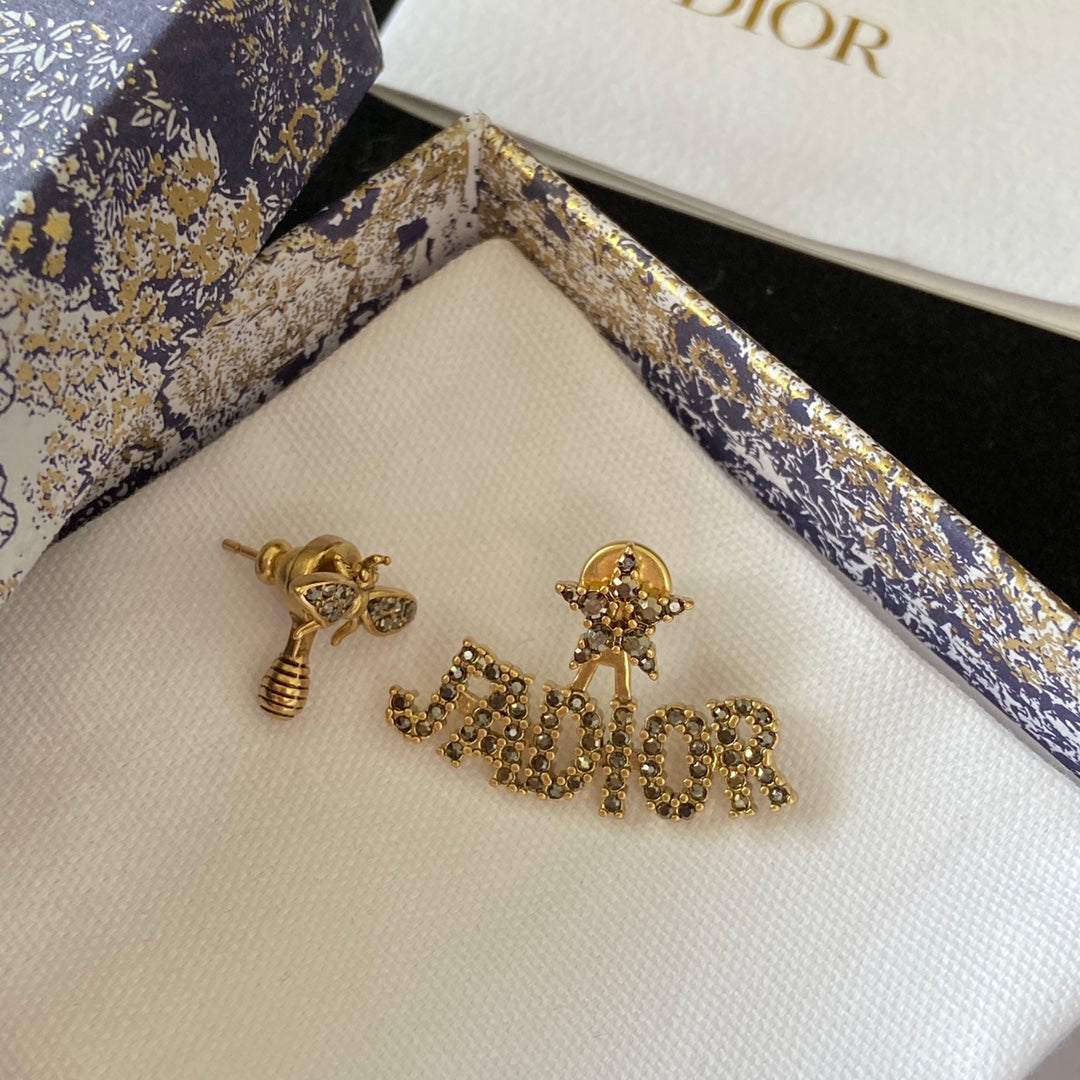 2025 Asymmetric Bee Diamond Stud Earrings