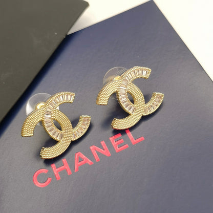 2025 Zircon Texture Letter Stud Earrings