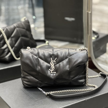 2025 Bag Classic Envelope Bag W3929