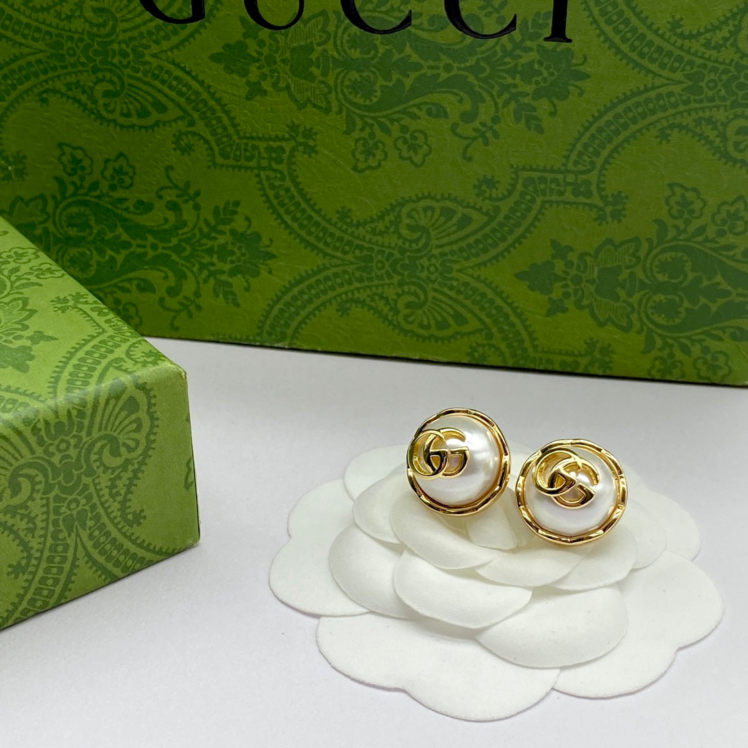 2025 Elegant Pearl Metal Letter Stud Earrings