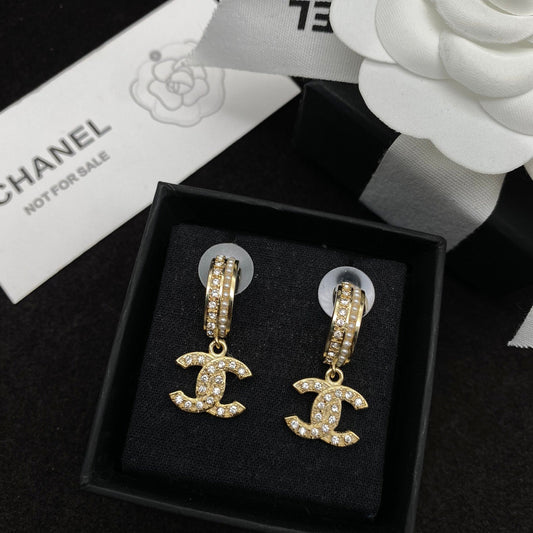 2025 Crystal Diamond Pearl Letter Stud Earrings