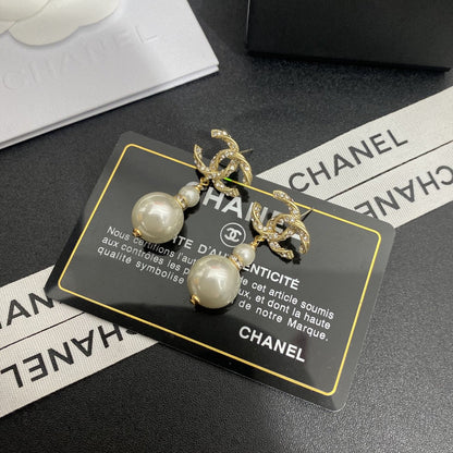 2025 Temperament Logo Letter Pearl Drop Earrings