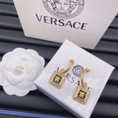 2025 Vintage Maze Square Drop Earrings