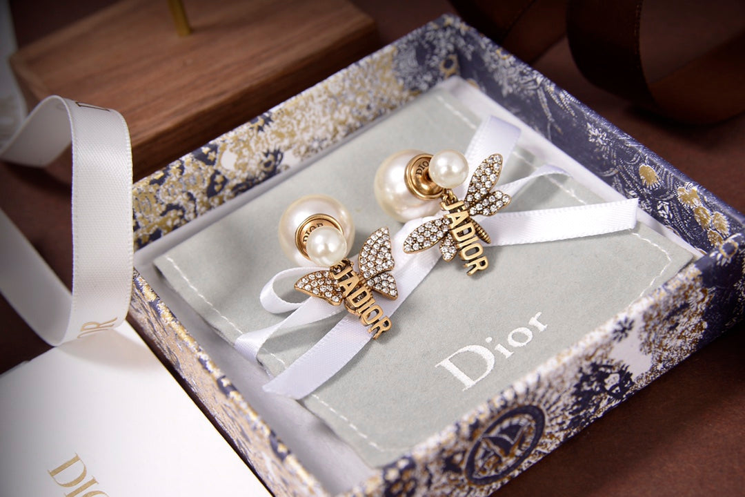 2025 Classic Bee Collection Pearl Earrings