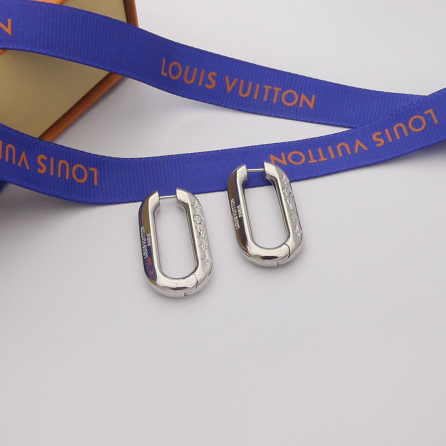 2025 2 Colors Edge Earrings