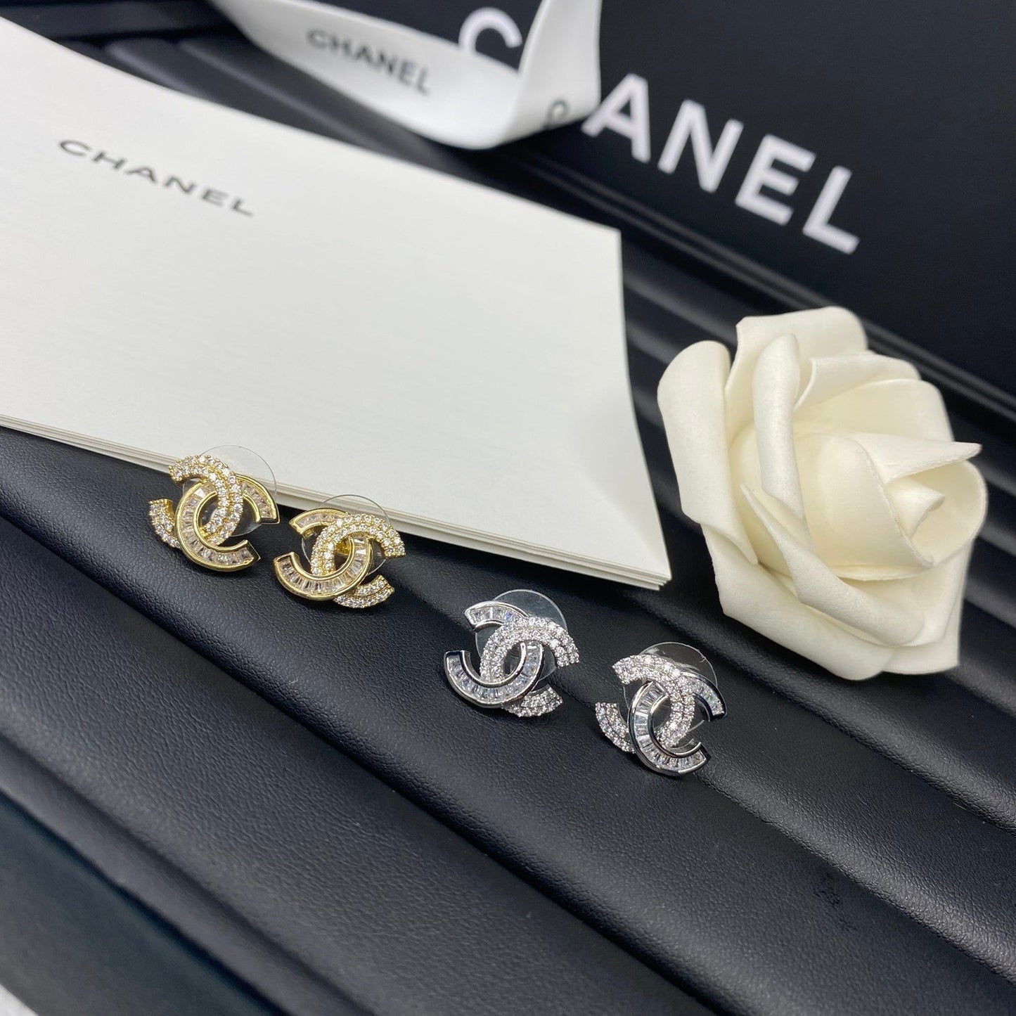 2025 Sparkling Zircon Stud Earrings