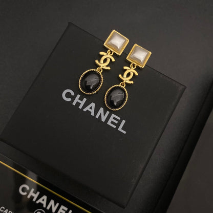 2025 Vintage Noble Stitching Earrings