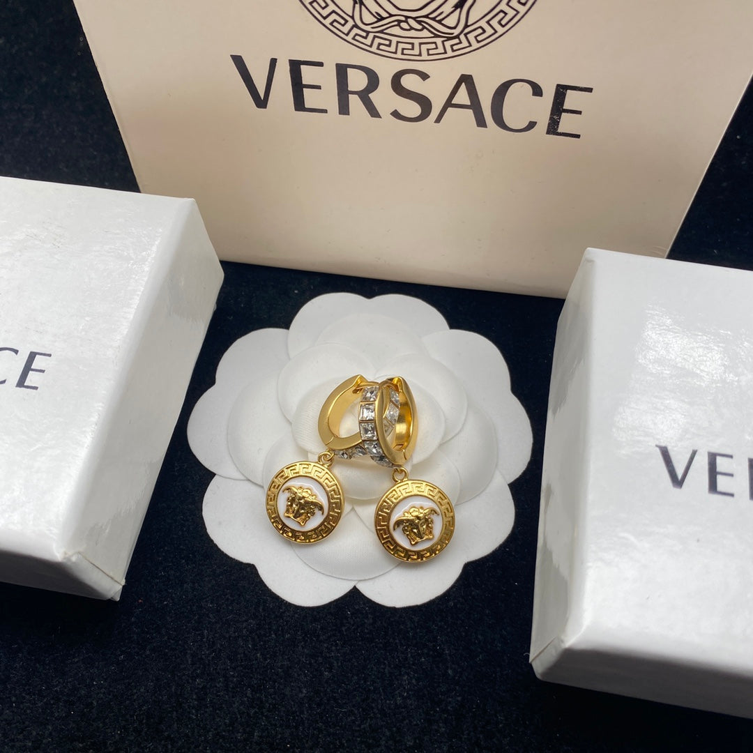 2025 Vintage Avatar Pendant Earrings