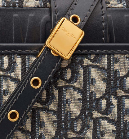 2025 Bag 30 MONTAIGNE EAST-WEST BAG WITH CHAIN