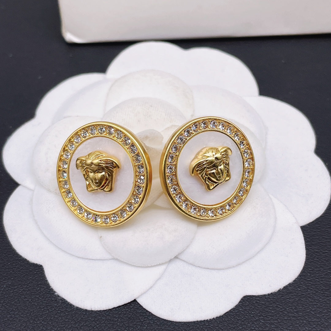 2025 White Shell Diamond Round Stud Earrings