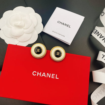 2025 Elegant Colorblock Round Stud Earrings