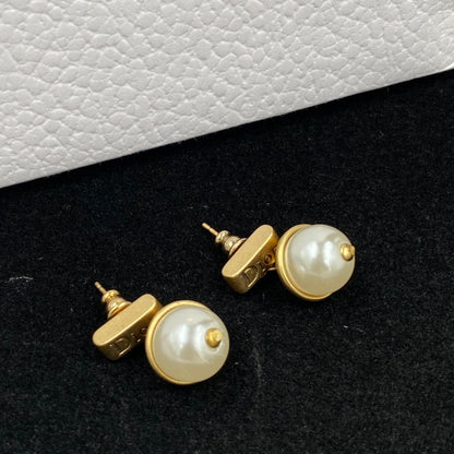 2025 Simple Pearl Drop Earrings