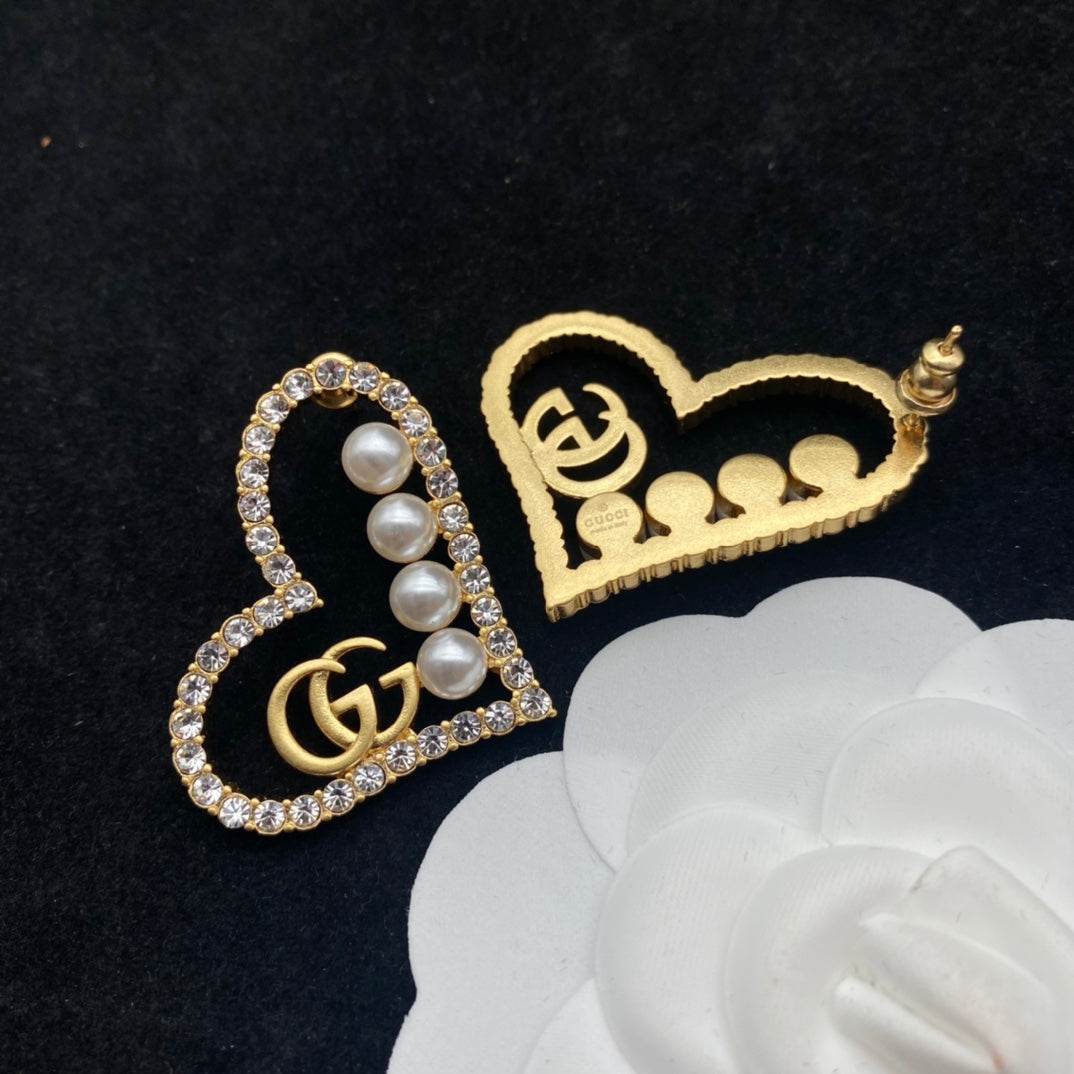 2025 Love Shape Diamond Pearl Earrings