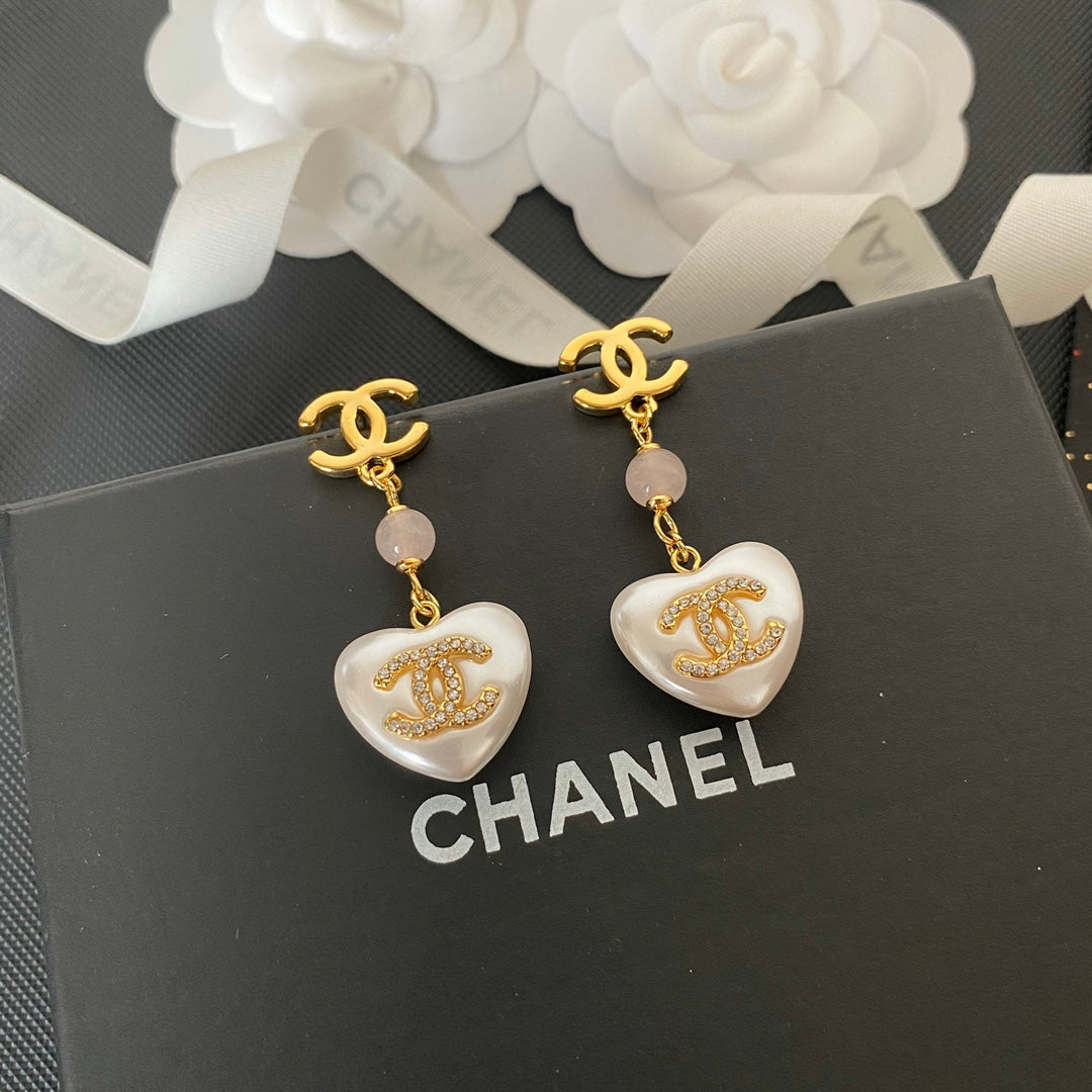 2025 Premium Pearl Heart Glass Earrings