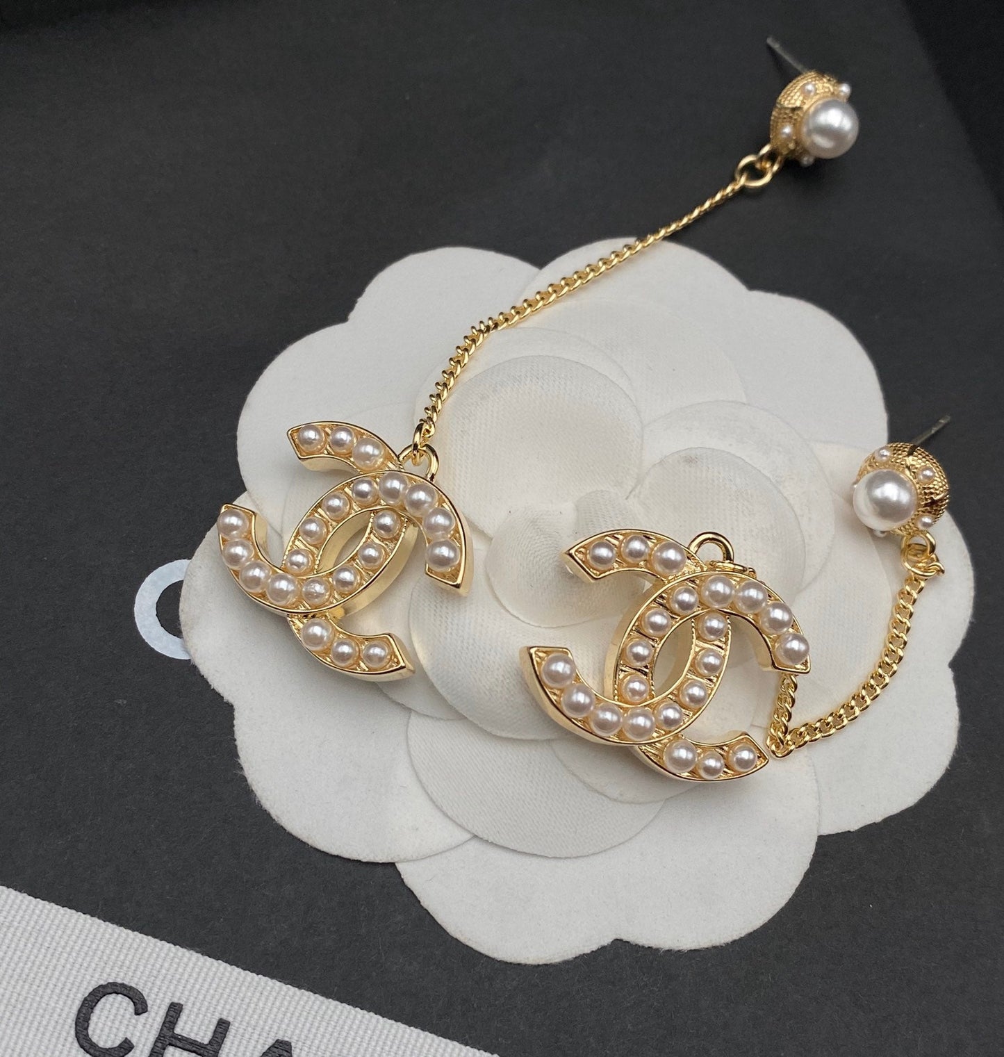 2025 Pearl Alphabet Pendant Chain Earrings