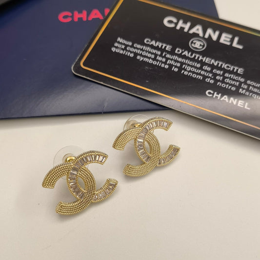 2025 Zircon Texture Letter Stud Earrings