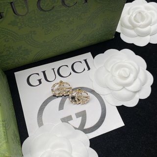 2025 Classic Pearl Zircon Letter Stud Earrings