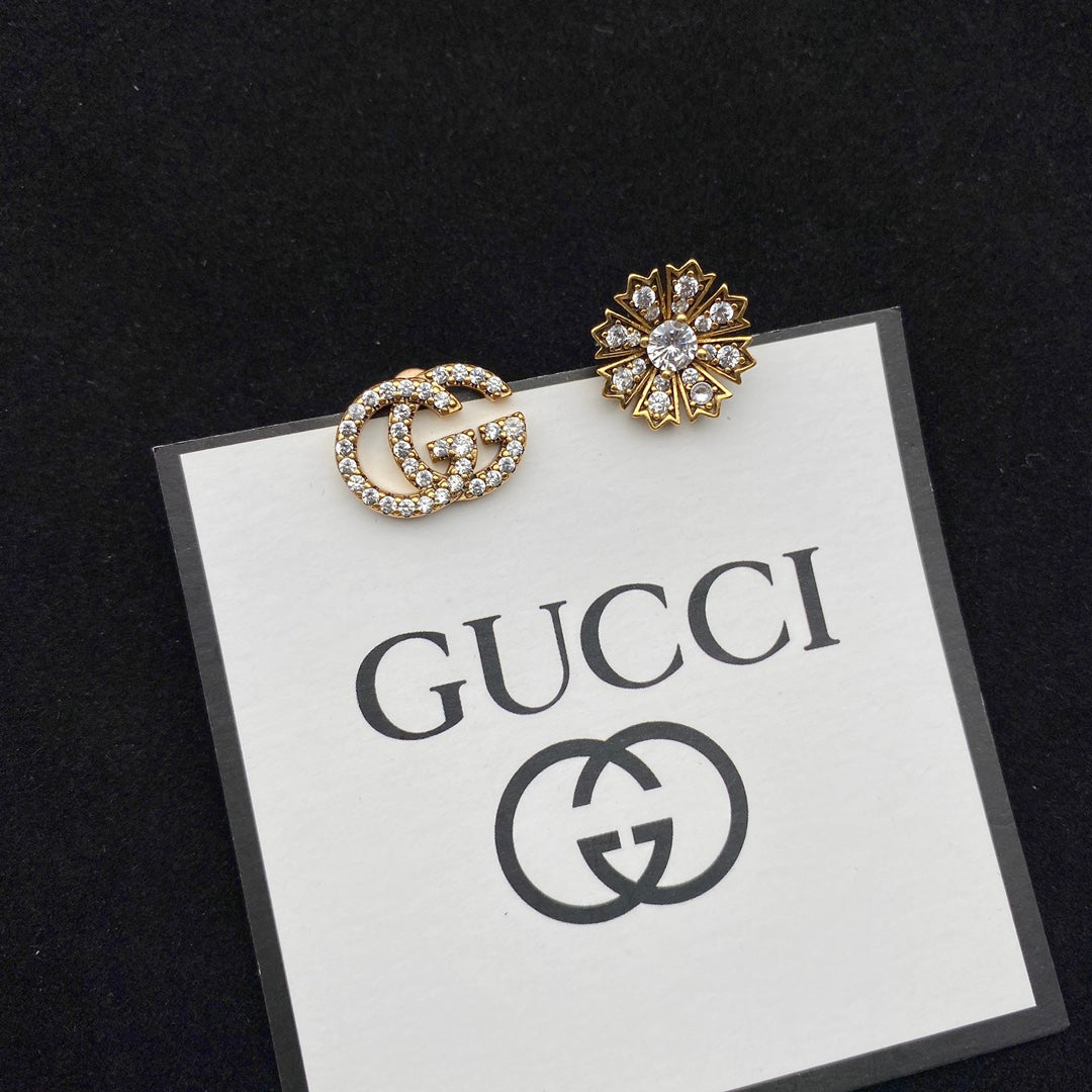 2025 Daisy Asymmetric Stud Earrings