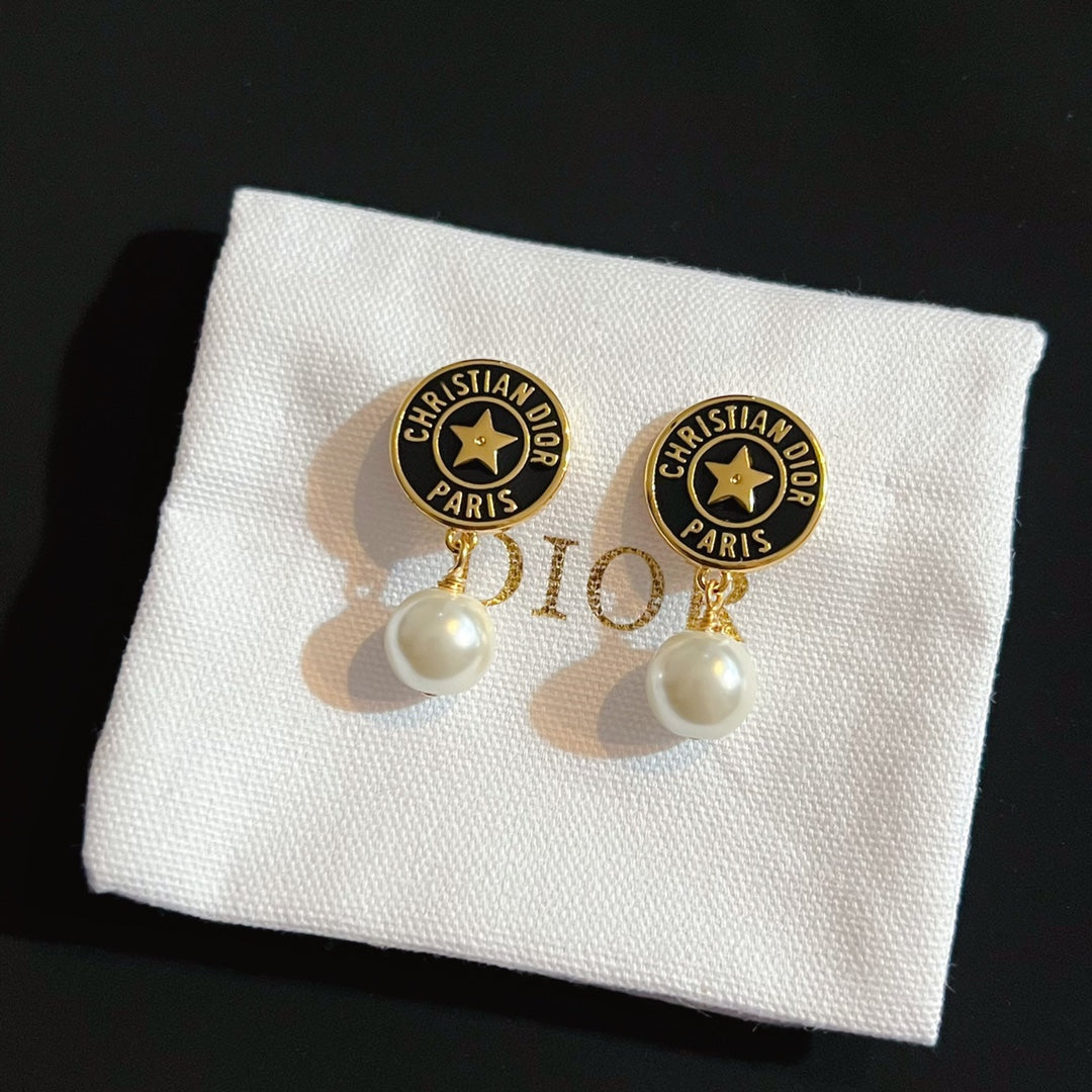 2025 Star Round Pearl Drop Earrings
