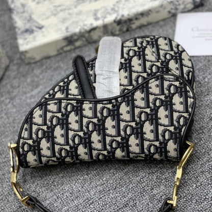 2025 Bag Saddle Bag With Strap D3