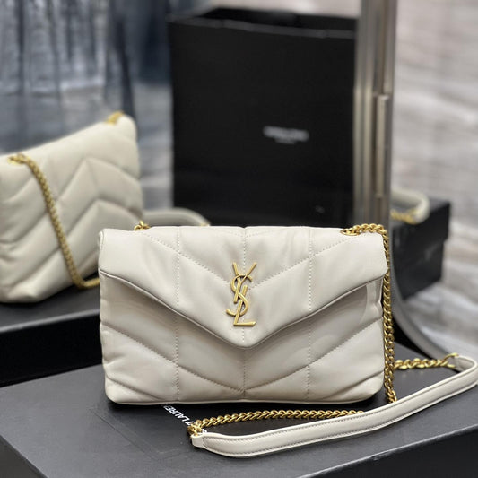 2025 Bag Classic Envelope Bag W3929