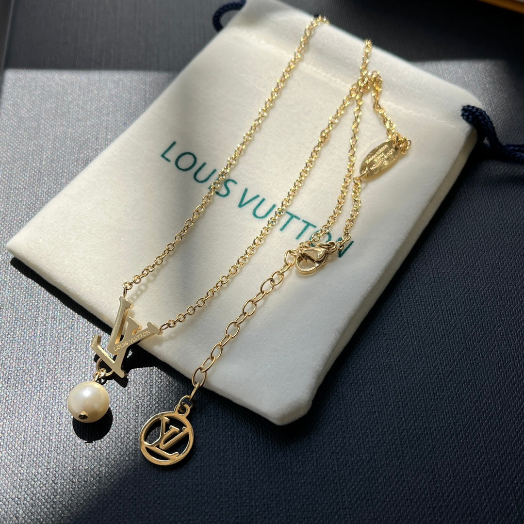 2025 Pearl pendant necklace