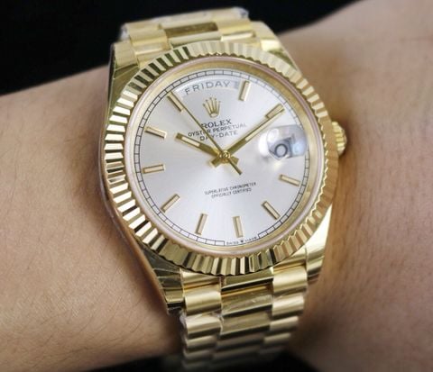 2025 Smartwatch Datejust 128238 Gold model with white dial