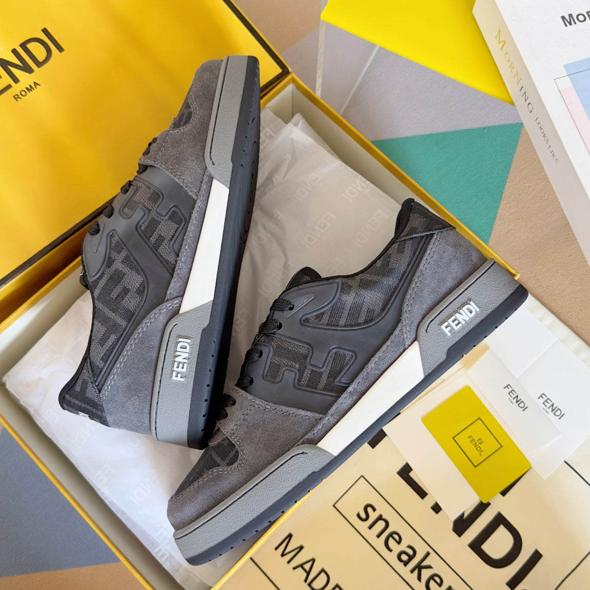 2025 1111 New color matching good quality shoes