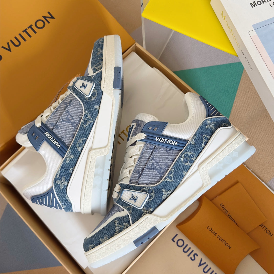 2025 250305 New color matching high quality board shoes