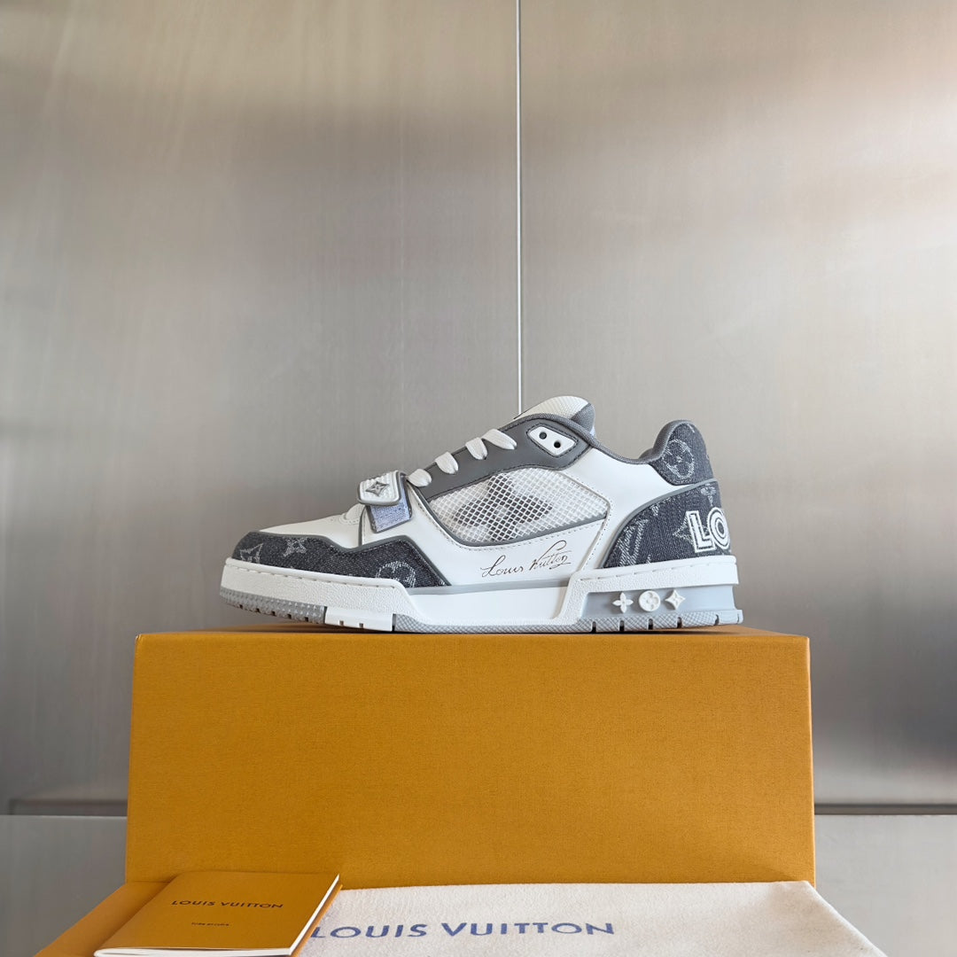 2025 250318 New high quality new color board shoes