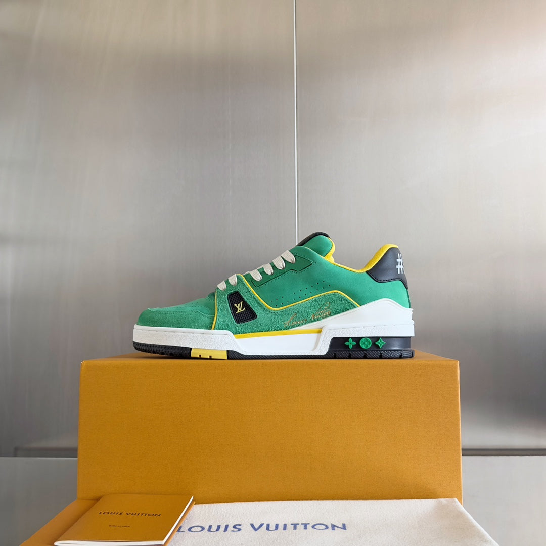 2025 250318 New high quality new color board shoes